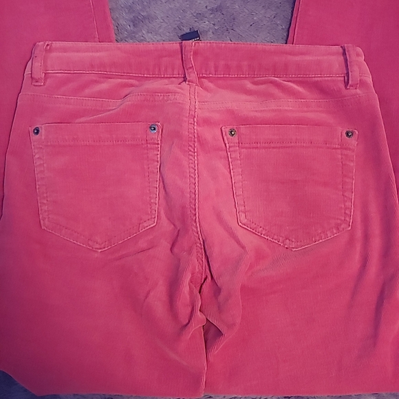 Mid-rise Corduroy Jeans by Forever 21 - Picture 6 of 8